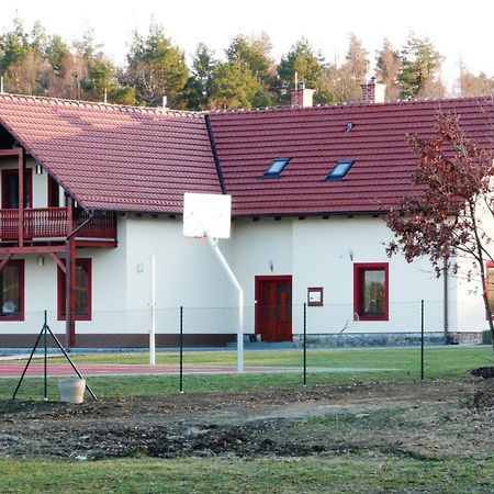 Penzion Lipina Slatinany Exterior photo